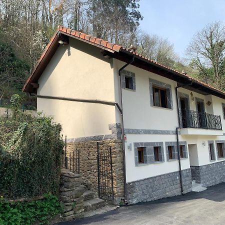 Bustiello  Casa Rural En Santa Cruz-Mieres מראה חיצוני תמונה